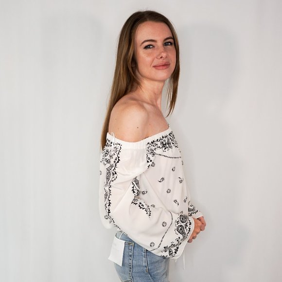 THEORY Off Shoulder Paisley Chiffon Blouse White - Picture 2 of 6